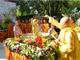 Video Ca Khúc: Hôm Nay Phật Đản Sanh - Ca Sĩ Gia Huy