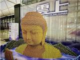 Tượng Phật Làm Từ 10,000 Lon Đồ Hộp Ở Sân Bay Hồng Kông Nhận Giải Thưởng Quốc Tế