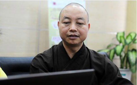 Đại đức Thích Thanh Huân, trụ trì chùa Pháp Vân, Phó Văn phòng Trung ương Giáo hội Phật giáo Việt Nam.