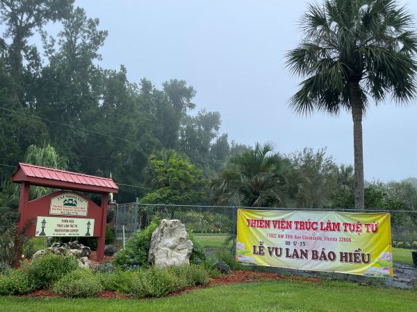 Vu Lan Ấm Áp Bên Thiền Viện Trúc Lâm Tuệ Từ Florida 